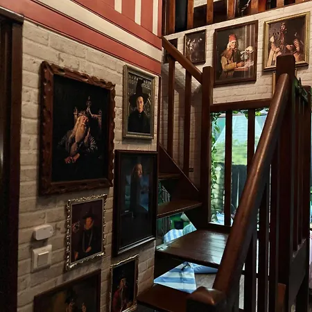 La Maison Des Maraudeurs, Pour Vrais Sorciers *